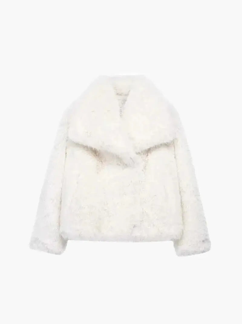 Women's Faux Fur Coat with Wide Lapel Collar - White