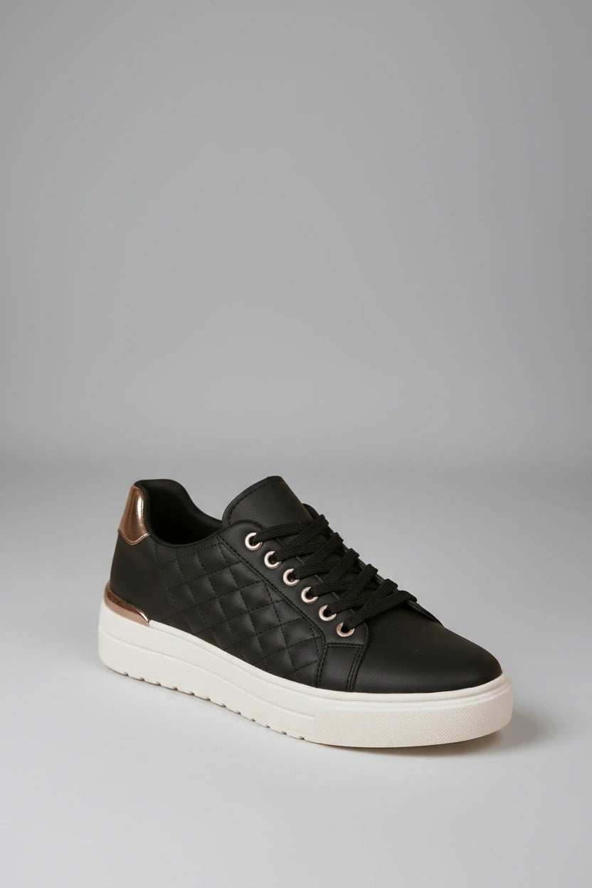 Ergonomic Quilted Low-Top Trainers - Black