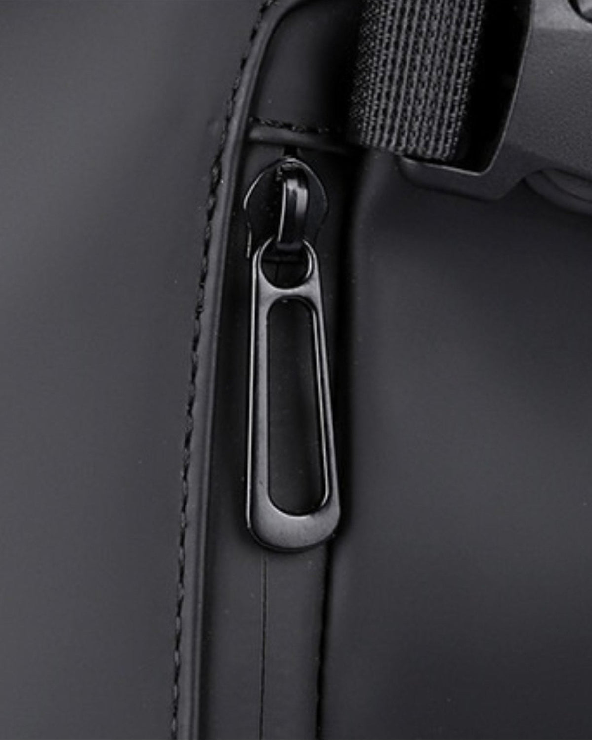 Waterproof Laptop Travel Backpack - detail