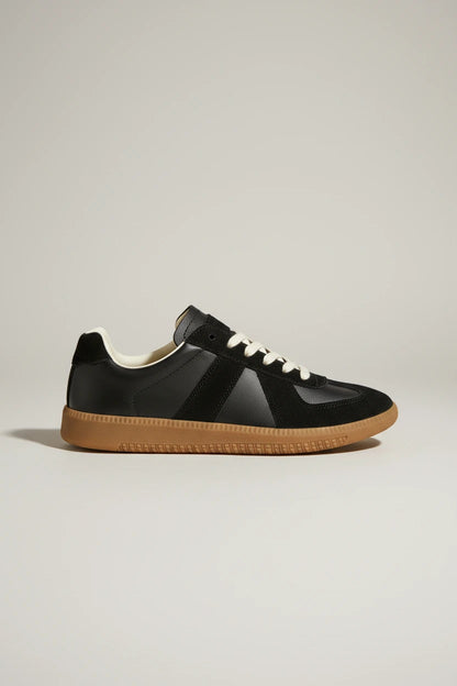 Elliot German Army Trainer - Black - profile